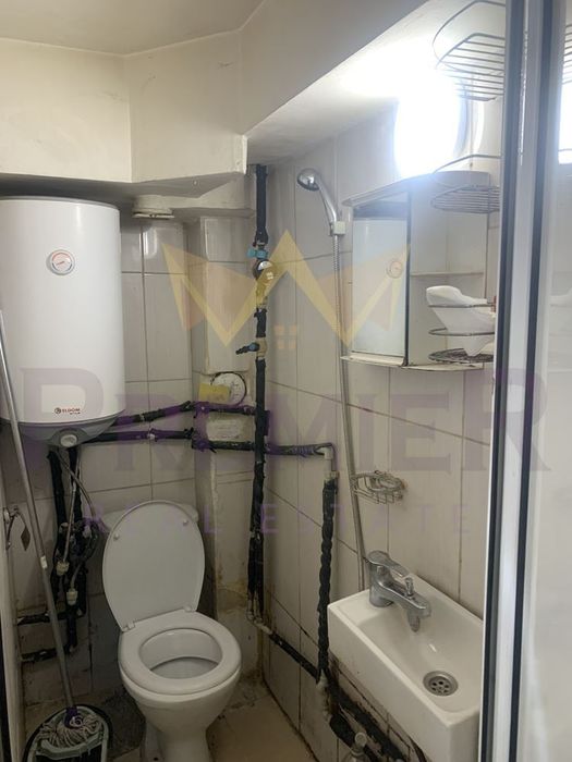 Дава се под наем Едностаен апартамент в Варна, Център - 25 кв.м за 255 € - Снимка #3