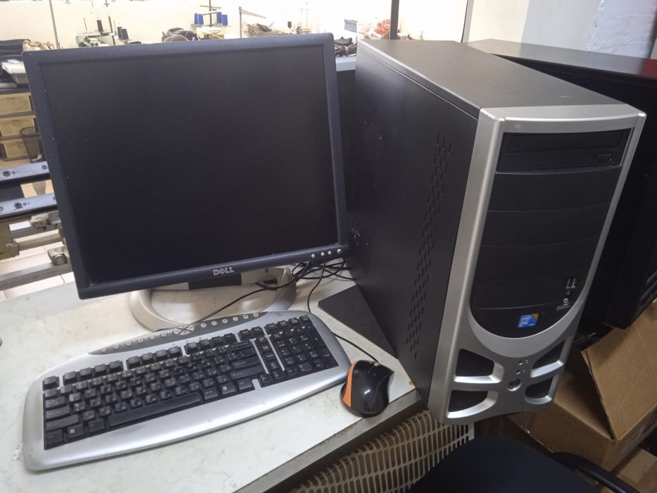 Компютър Intel дънна платка и Intel Core2 duo E7500