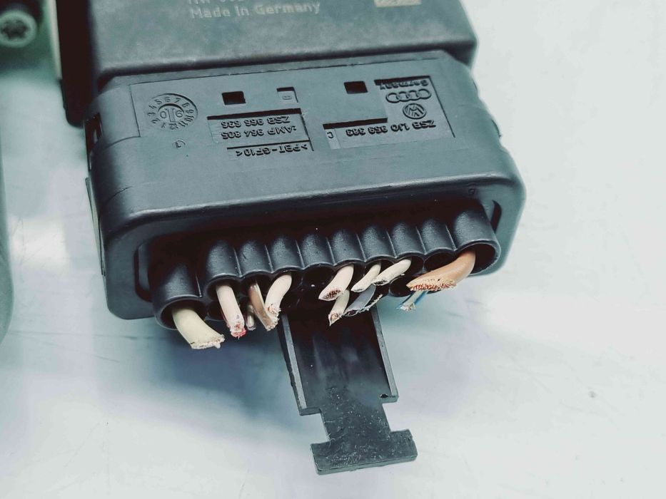 Motoras geam dreapta spate Volkswagen Passat B6 Variant (3C5) [Fabr 20