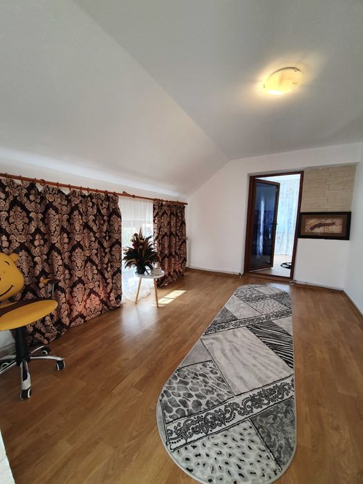 Casă de vânzare 4 cam. în loc Vaslui