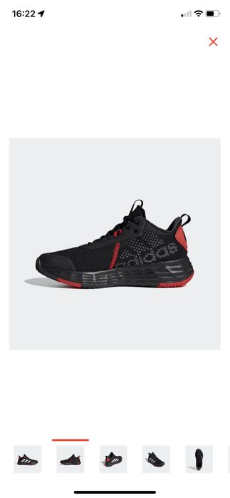 Баскетбольные кроссовки Adidas, абсолютно новые.