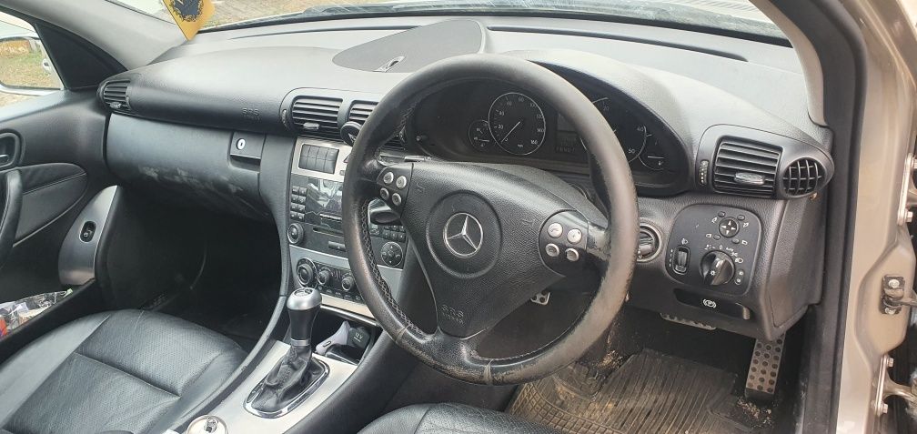 Mercedes benz C class  220