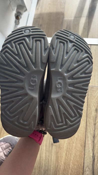 Ghete ugg piele intoarsa marimea 33,5