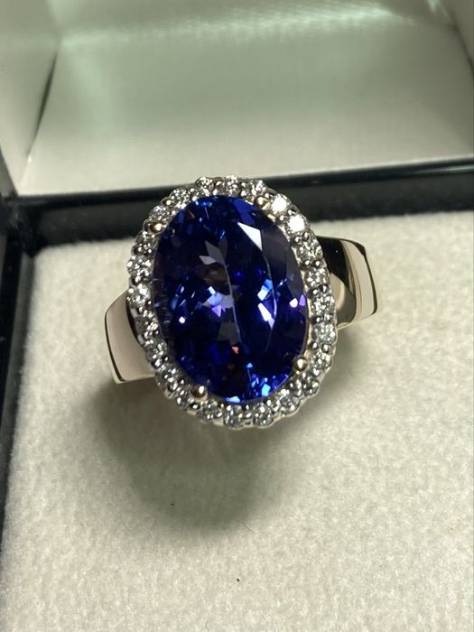 Inel aur cu tanzanit si diamante