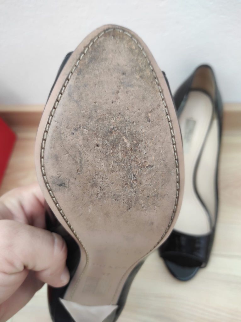 Pantofi cu toc dama Prada 39