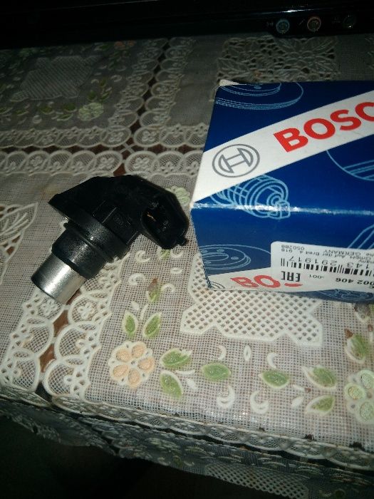 BOSCH датчик разпределителен вал,чисто нов.