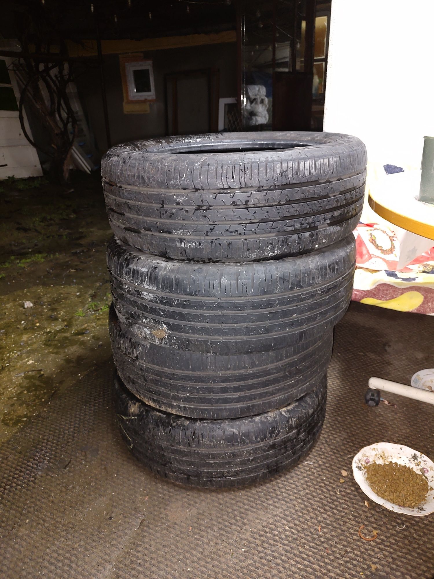 Anvelope vara  215/50 r18 sh