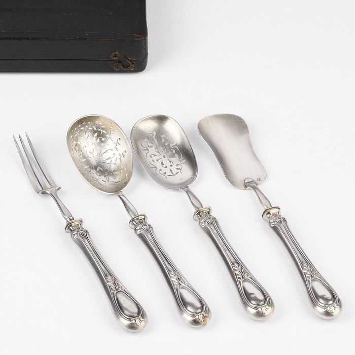 Set de 4 tacamuri de argint 950 in cutie-Franta an 1912-argint.ro