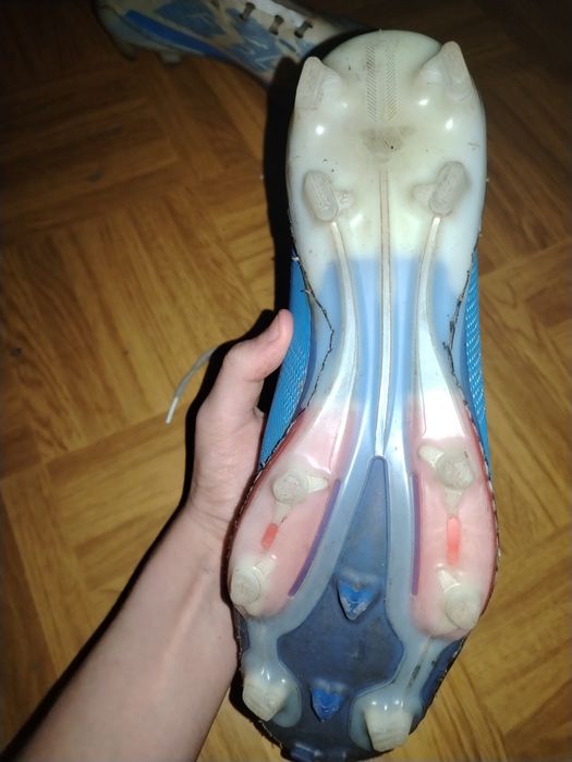 Футбольные бутсы  F50 /ПРОШИТЫЕ