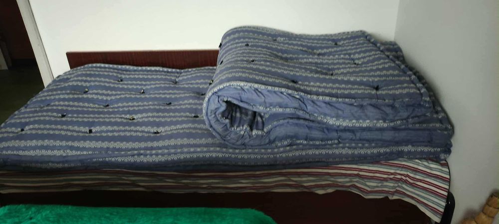 Машина за шварц кафе,декубитална възглавница,дюшек от соца-2 броя