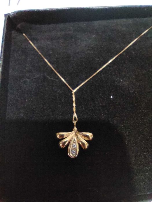 Colier aur 18k cu diamante