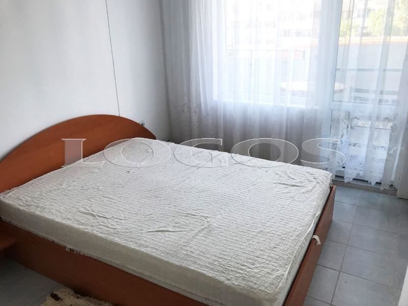 Продава се Двустаен апартамент в Варна, Център - 40 кв.м за 2875 €/кв.м - Снимка #2