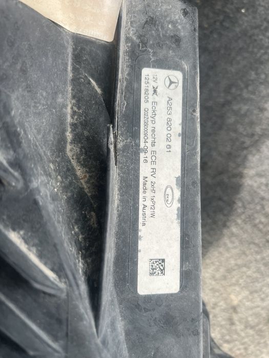 Фар за Mercedes Glc W253 X253 Обикновен с две счупени уши оригинален