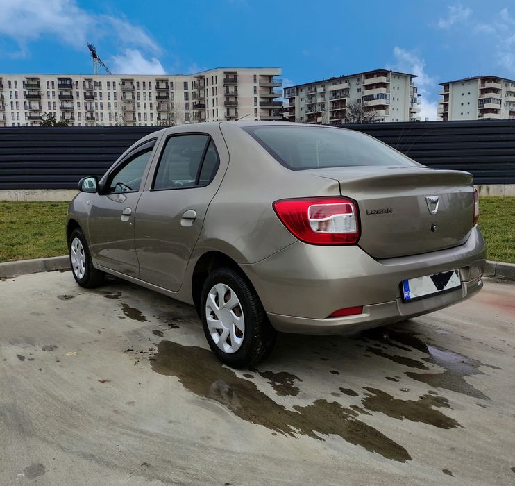 Vând Dacia Logan 2014