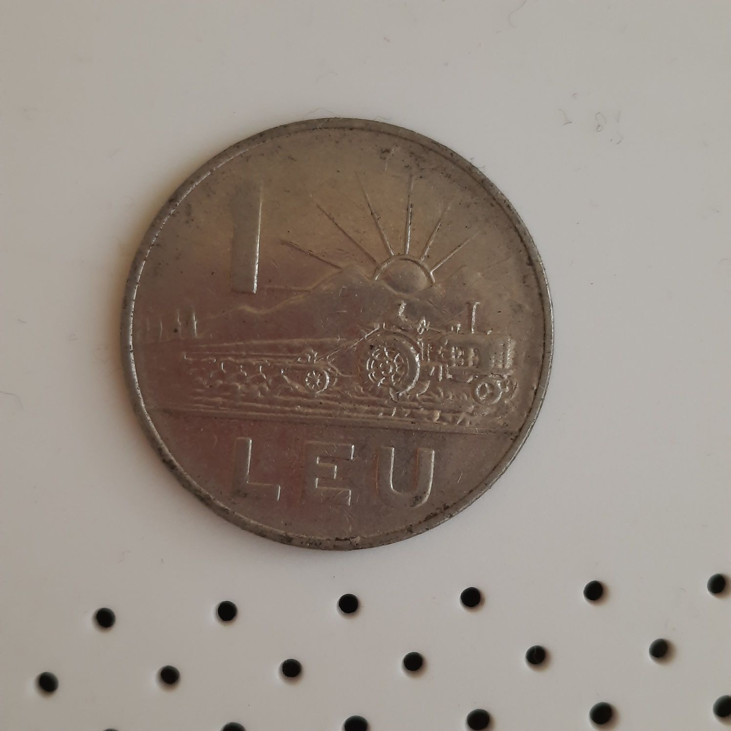 Monede colecție de 2 euro, 10 euro cent și 6 monede de 1 leu.