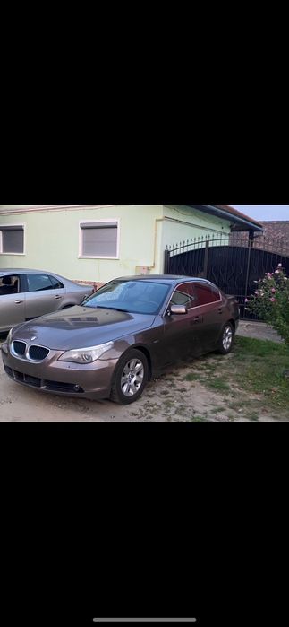 BMW Seria 5 E60 525i