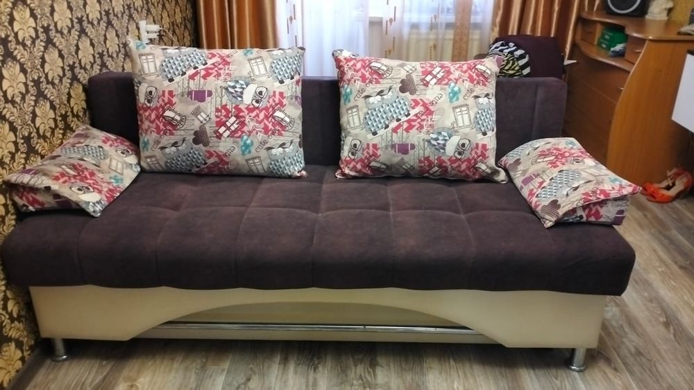 Диван в хорошем состоянии