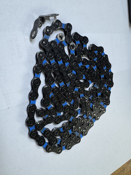 Lant KMC DLC12 Chain Negru-Albastru