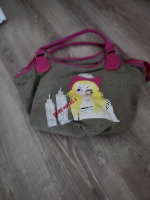 Дамски кожени чанти