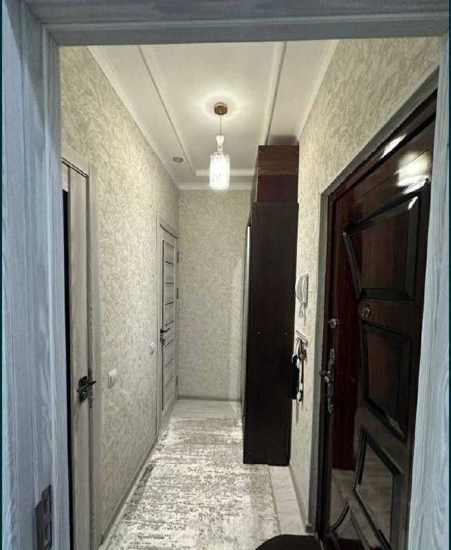 1*2х. 1 этаж. Чиланзар-16 Кв. Балкон 1.5--6 С Мебелью. Метро. Чиланзар