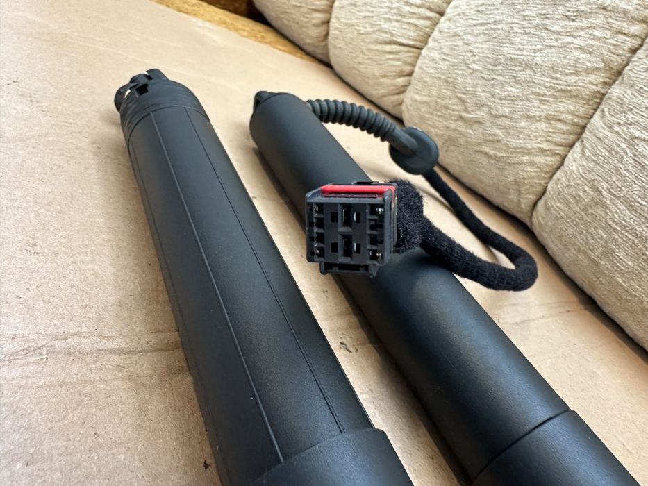 Amortizoare haion Audi Q5 80A 80B FY Sportback : 80F827851B 80A827851A