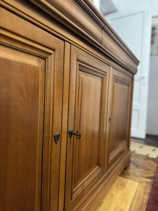 Vand bufet Mobexpert lemn masiv stare perfecta