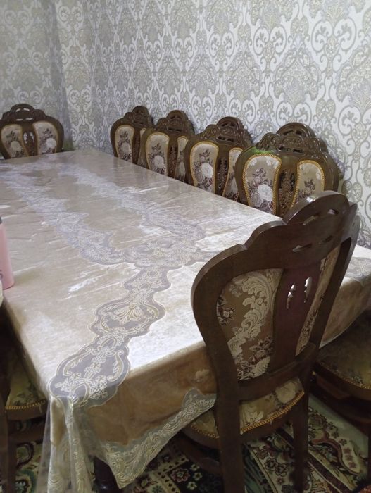 Kattagina stol +12ta stuli bor.