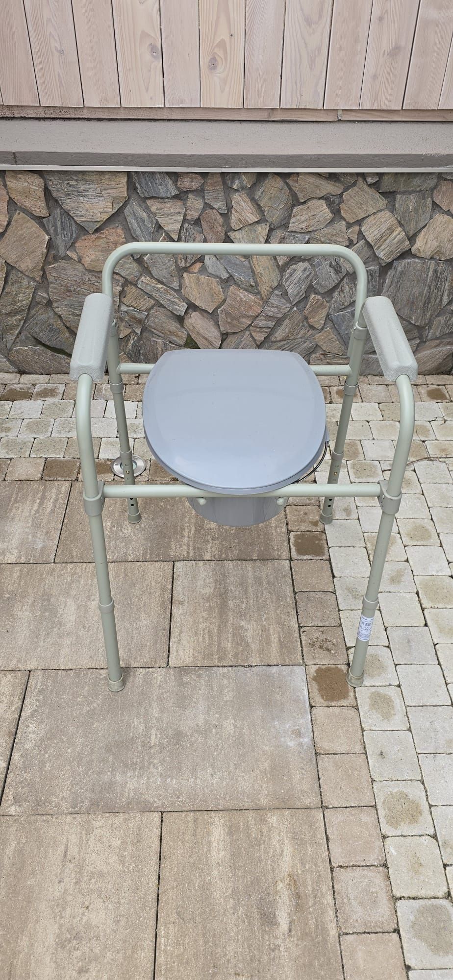 Scaun cu wc de metal si plastic