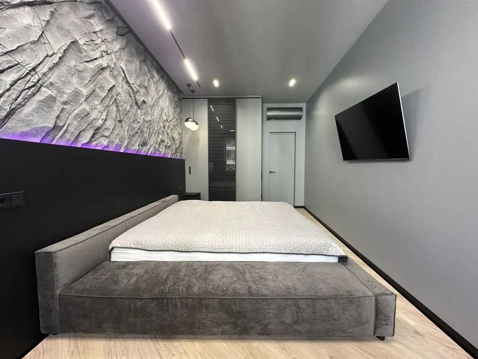 Дава се под наем Двустаен апартамент в София, Зона Б-18 - 75 кв.м за 510 € - Снимка #1