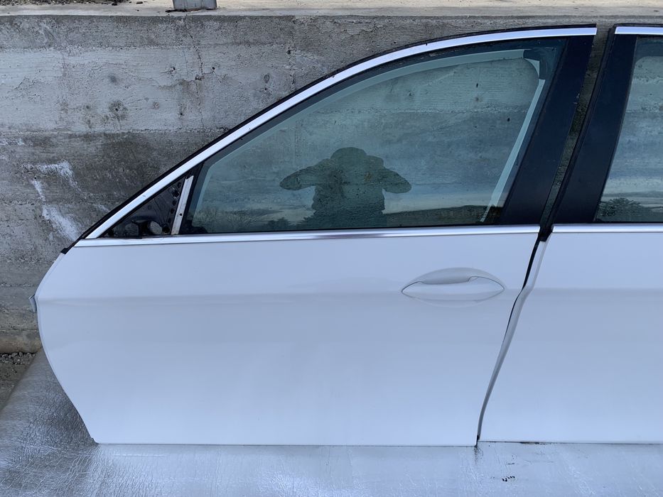 Usi stânga / Usa stânga fata / Usa stânga spate BMW Seria 5 F10 F11