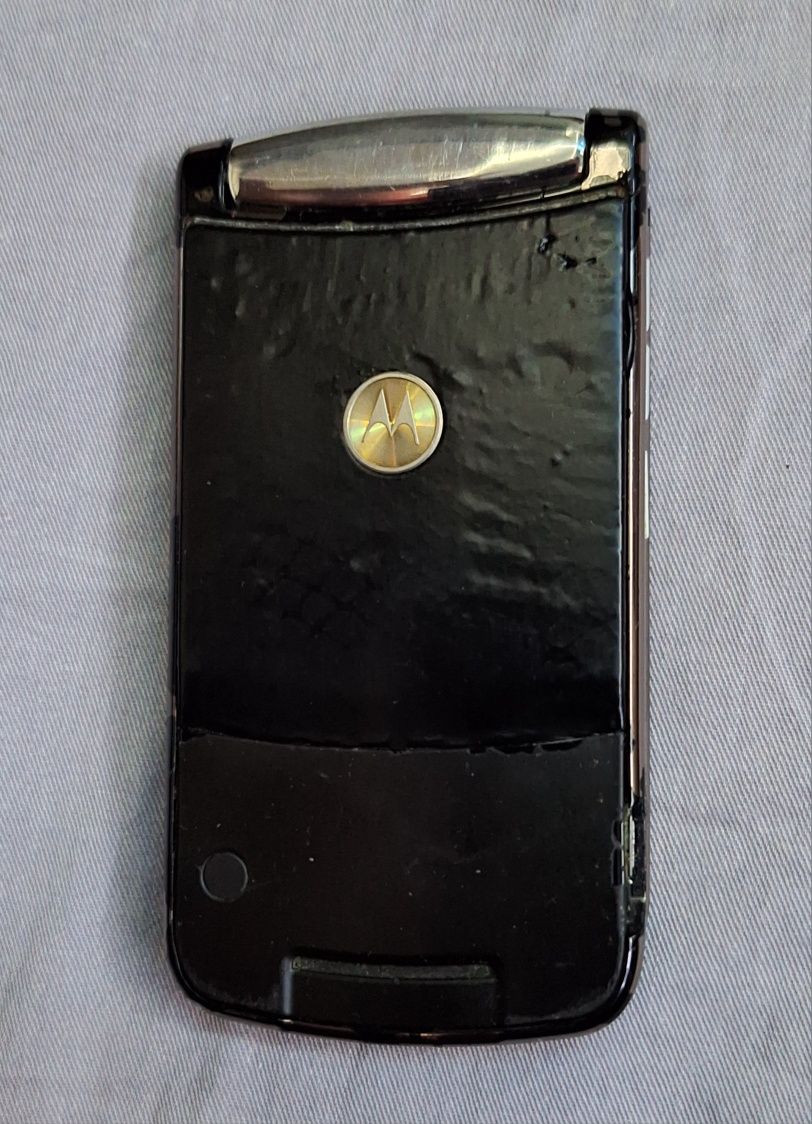 Motorola v9 CDMA Gold