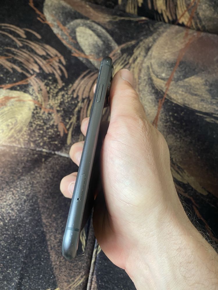 Iphone 11 на части