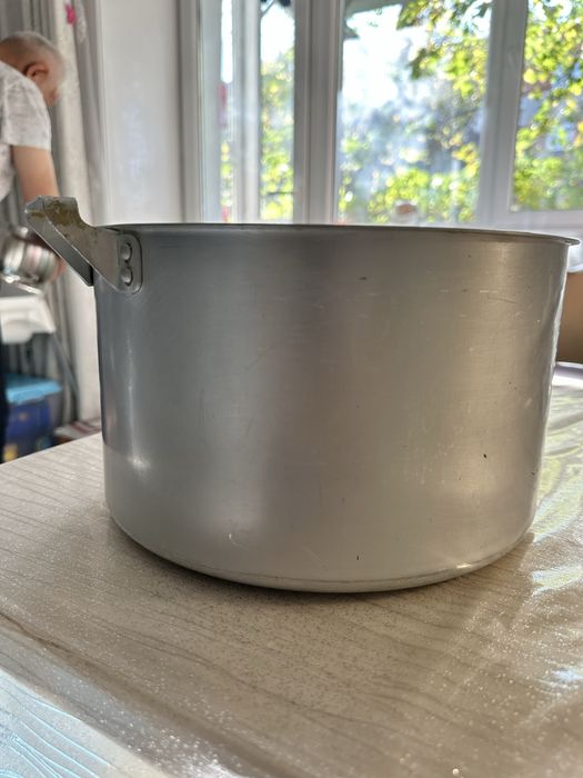 Кастрюля алюмин бу 9литров