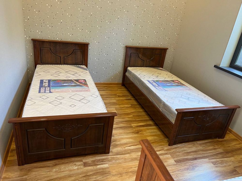 Крават 100% мдф с матрасом  ( Глория)