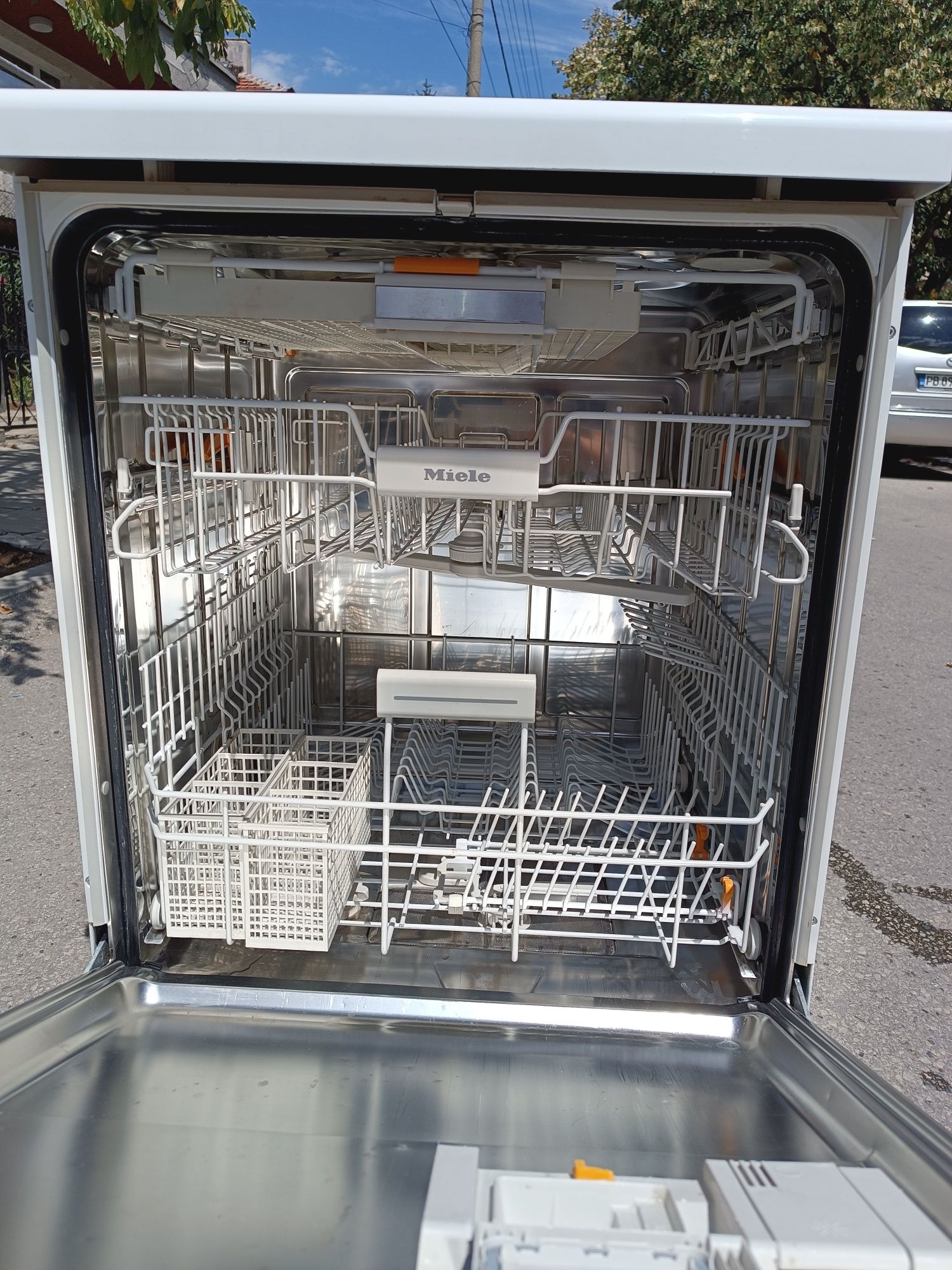 Професионална съдомиялна miele