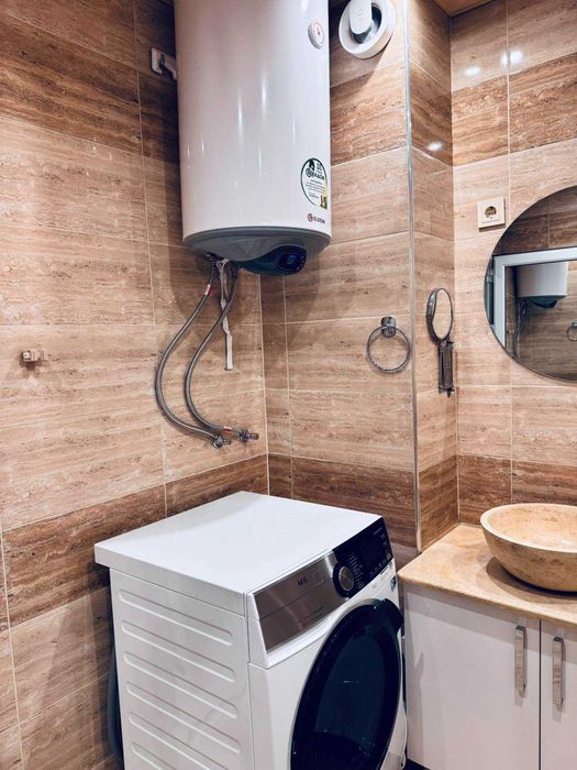 Продава се Тристаен апартамент в Хасково, Център - 98 кв.м за 911 €/кв.м - Снимка #12