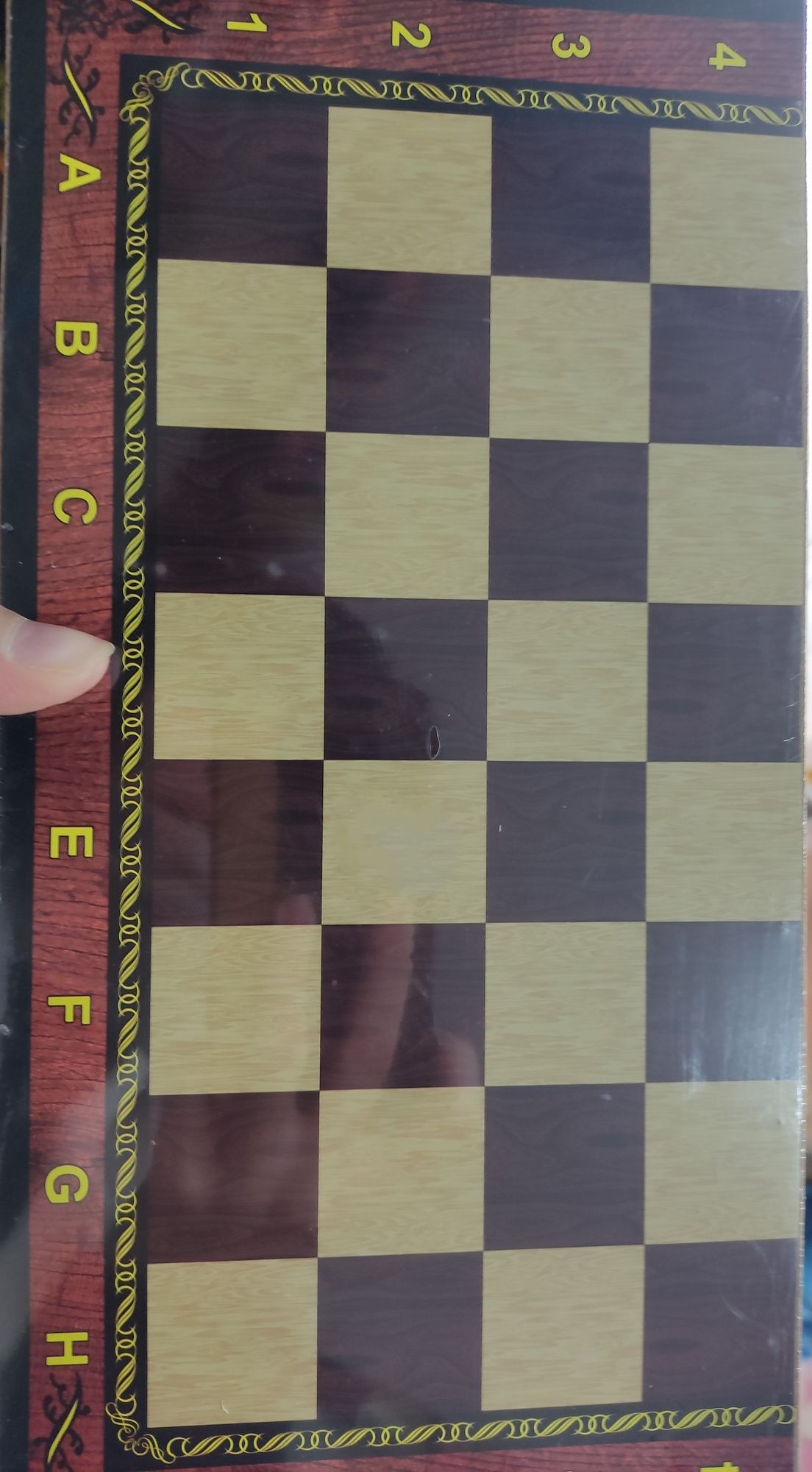 Новая упаковка шахматы и шашки 2 в 1