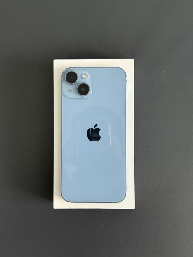 IPhone 14 BLUE.