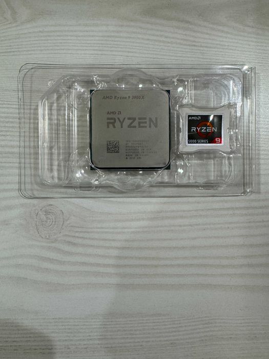 Procesor AMD Ryzen 9 3900x