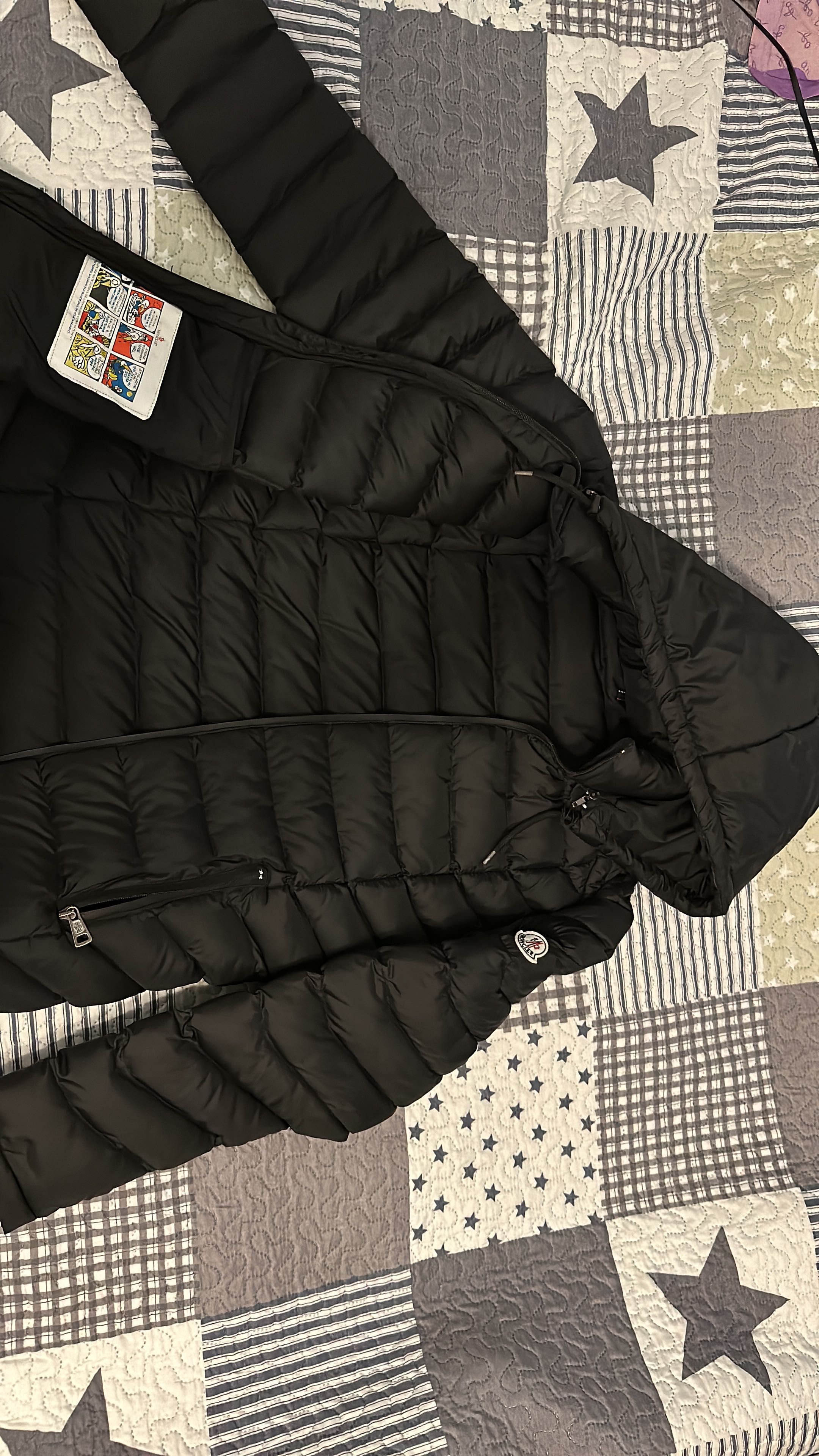 Geaca Moncler 700 negociabil