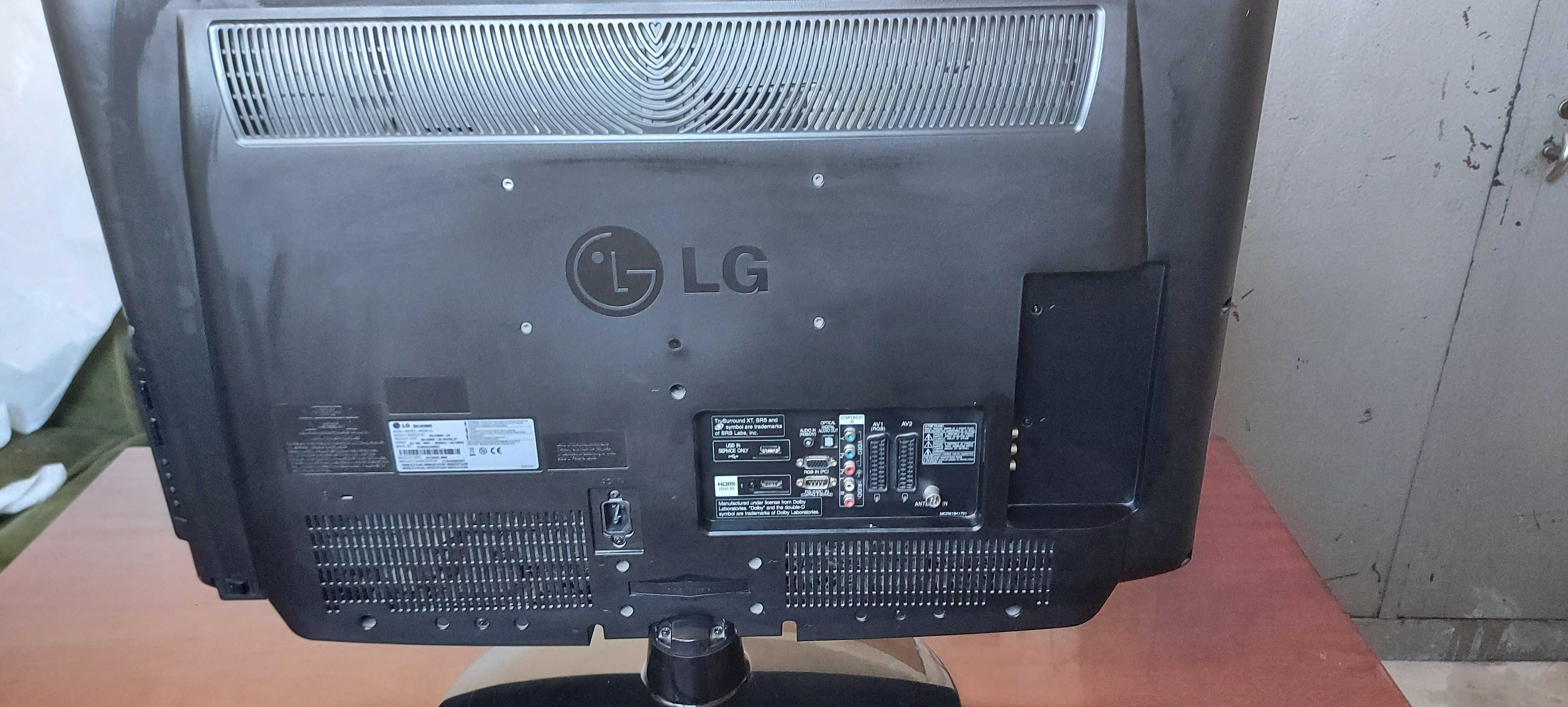 Televizor LG, diagonala 32"