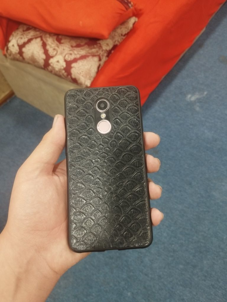Redmi 5 plus яркий состояние B+