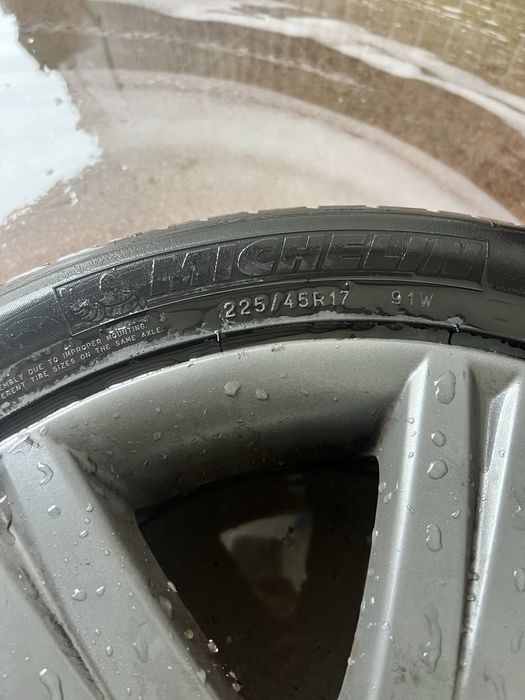 Оригинални VW/Audi Джанти 17ки с гуми