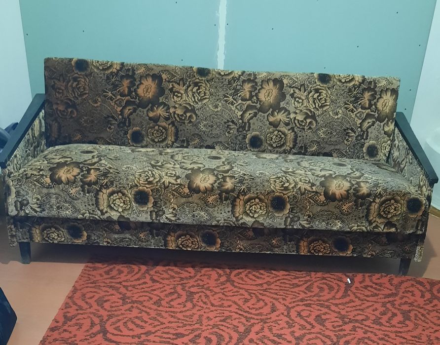 Диван 10 000 тенге