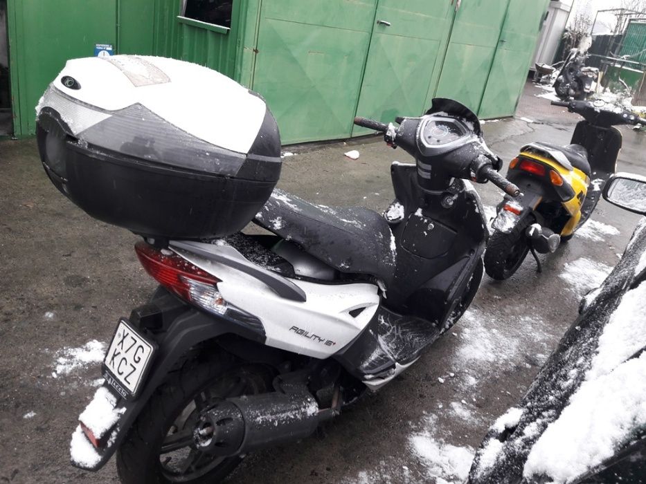 Мотоциклет,скутер Кимко Аджилити16+50iсс(125,150Kymco Agility) на част