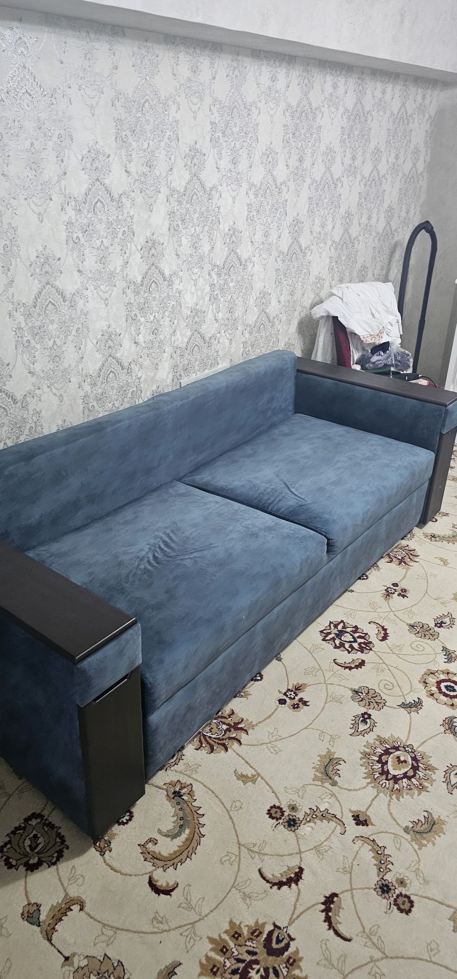 Диван срочно в продаже