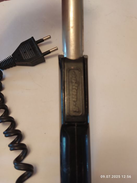 Плойка для укладки волос