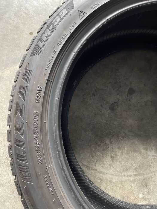 Set Anvelope Cauciucuri M+S 235 45 R18 98V Bridgestone cu Profil 6mm