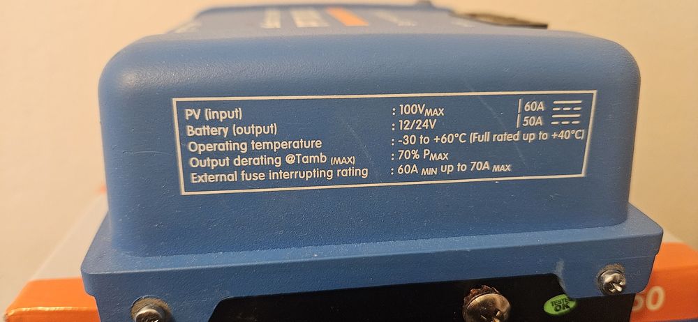 Виктрон  контролер MPPT  100/50