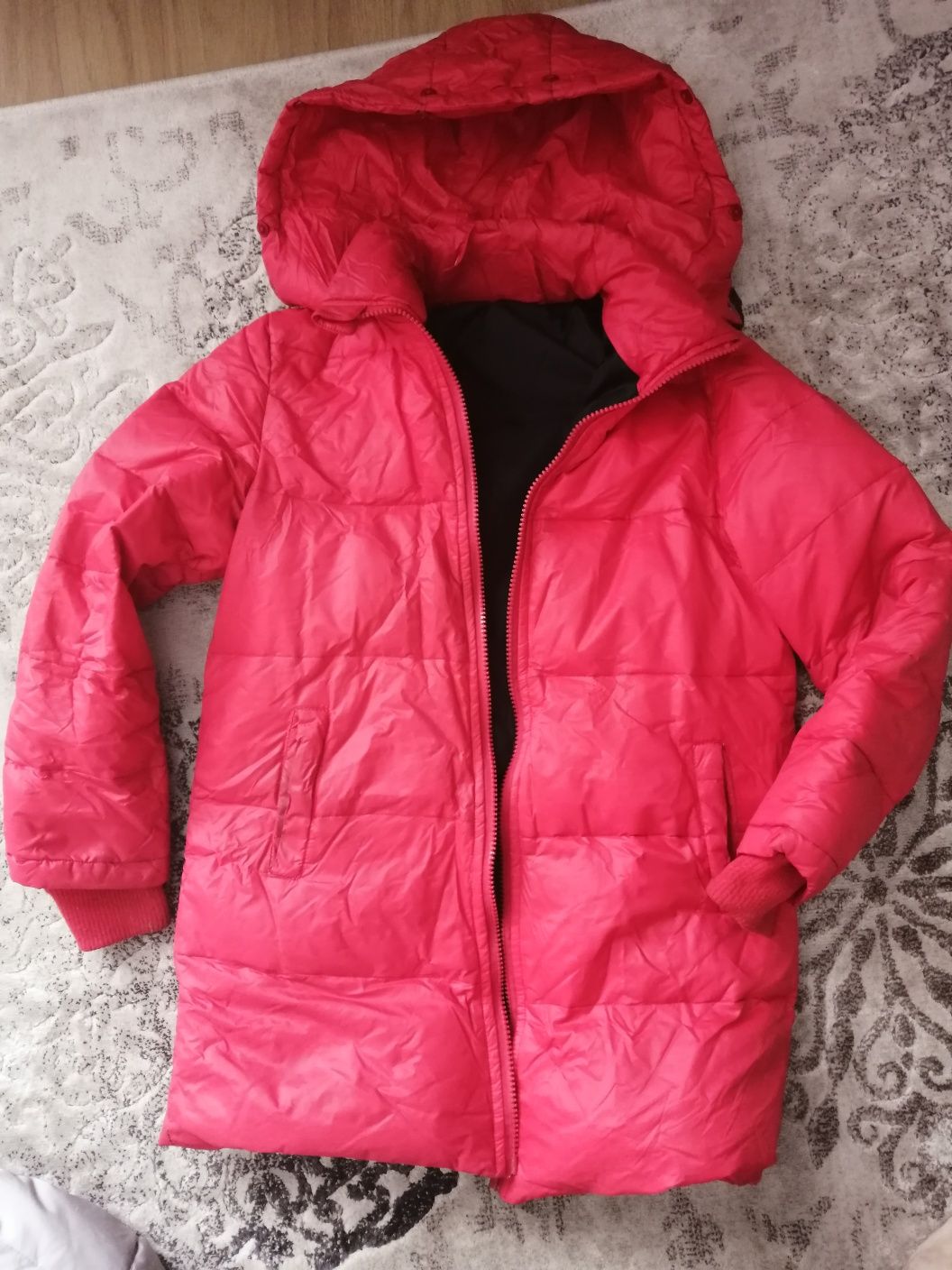 Пуховик зима, холодная осень, куртка в отличном состоянии 140-152